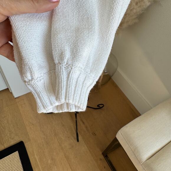 Urban Outfitters White Cropped Balloon Sleeve Pointelle Knit Sweater Medium - Picture 5 of 8